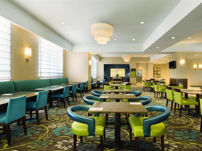 Hilton Garden Inn Worcester Extérieur photo