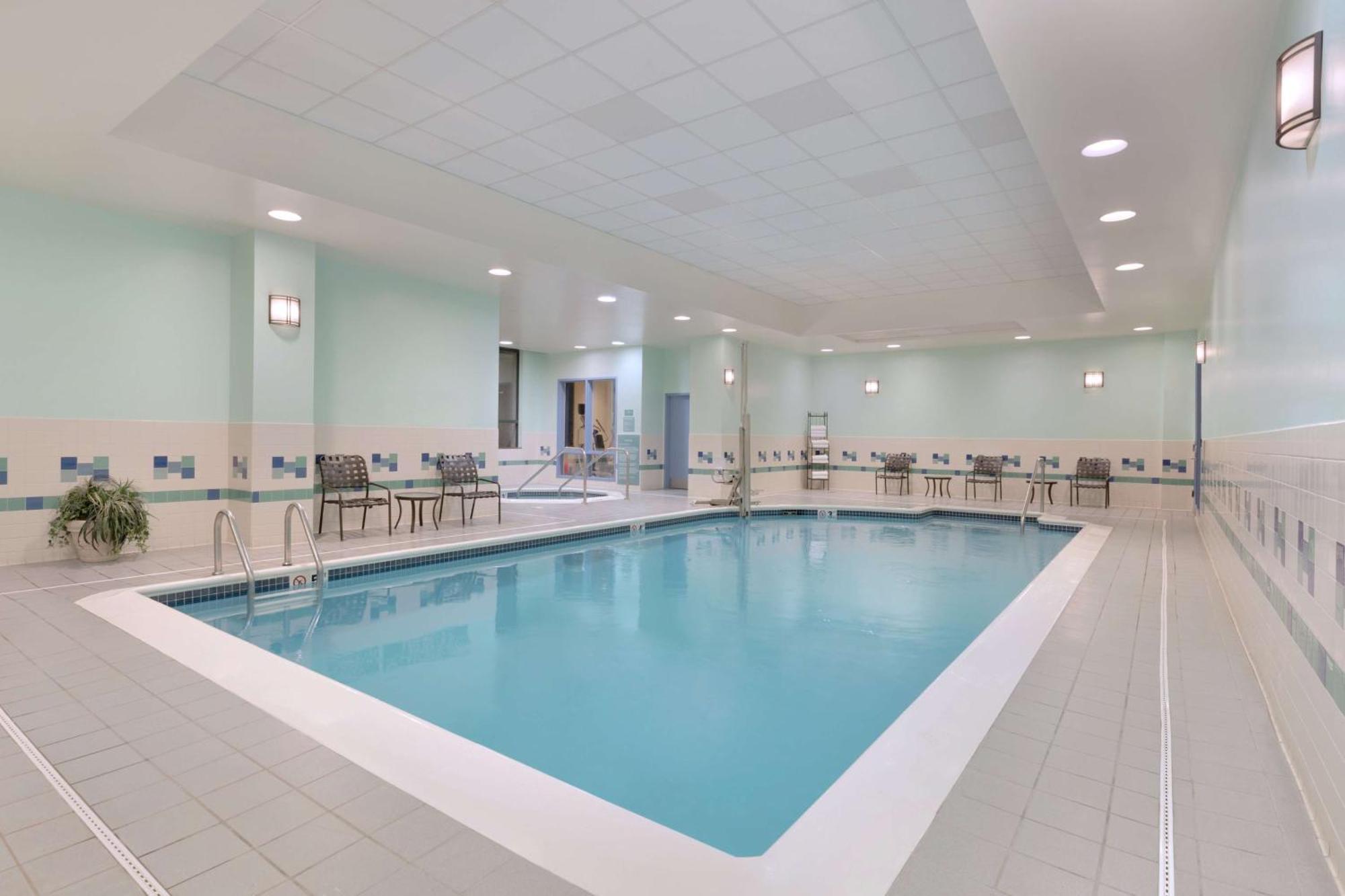 Hilton Garden Inn Worcester Extérieur photo